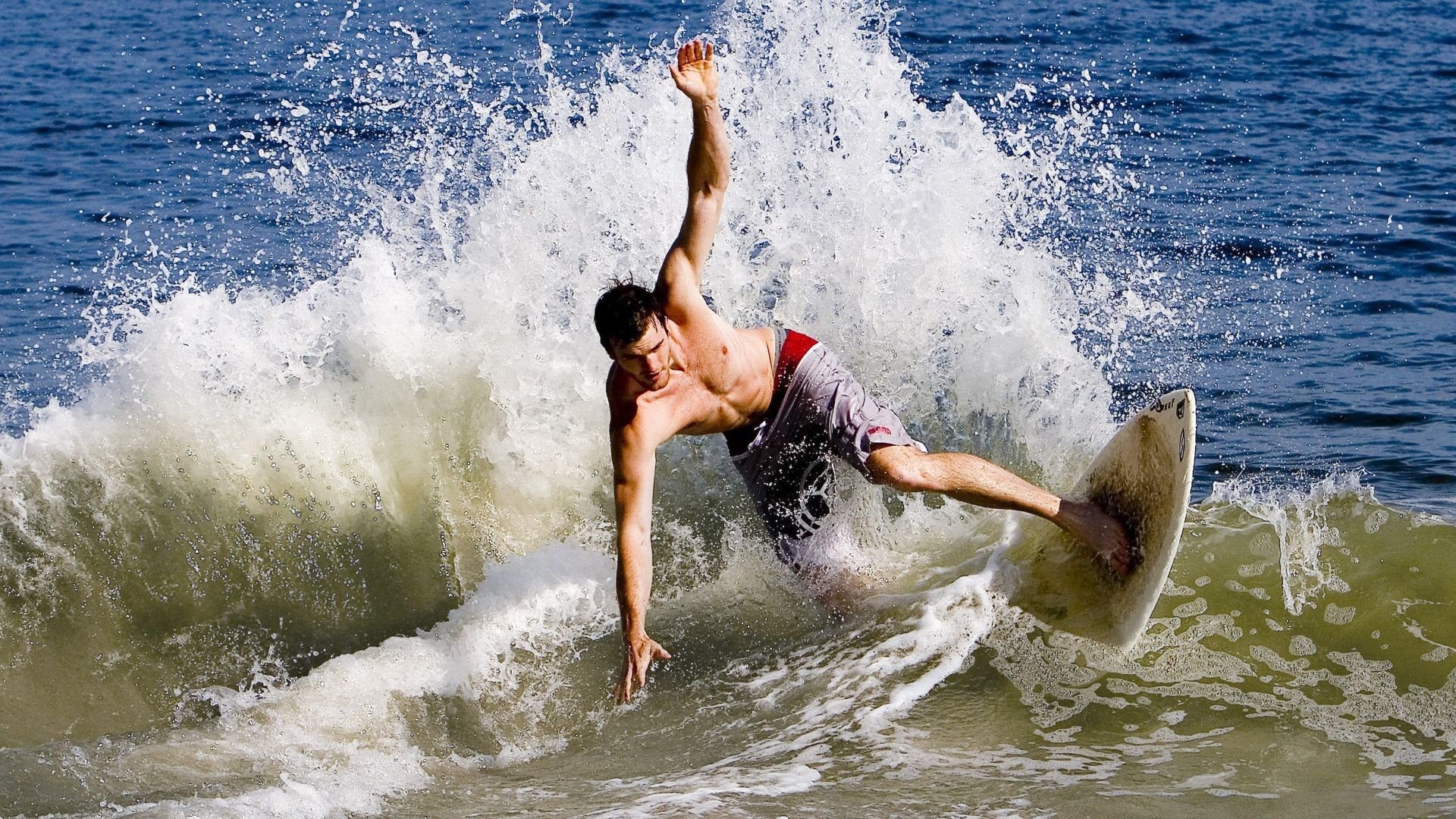 开云下载-意甲精彩逆转，球员专访揭示落后局势中的战术信仰与调整策略，意甲收官战